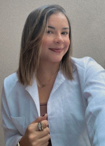 Stephanie Santos Marque de Oliveira